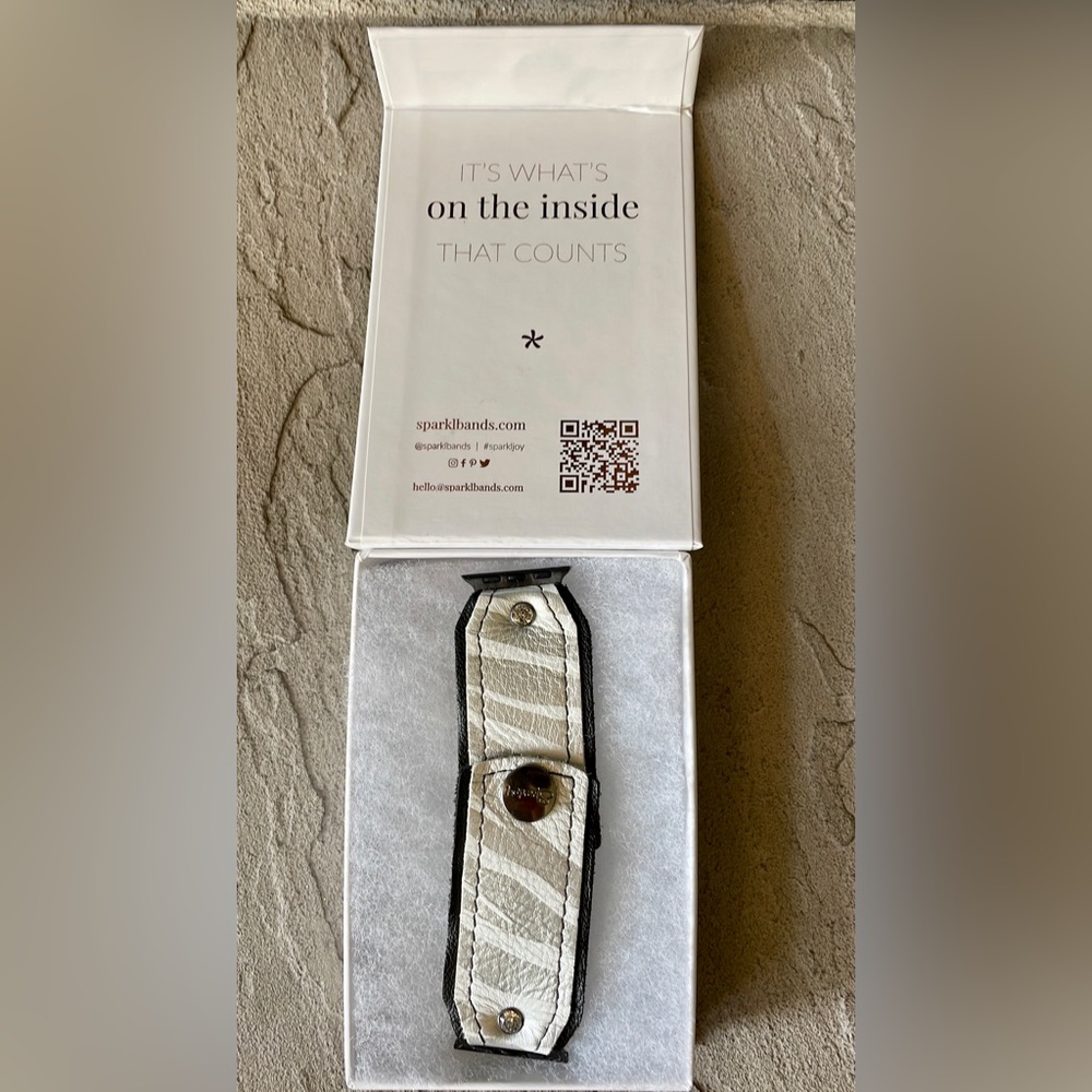 Sparkl IPhone 38/40 Brand New Watch Band.